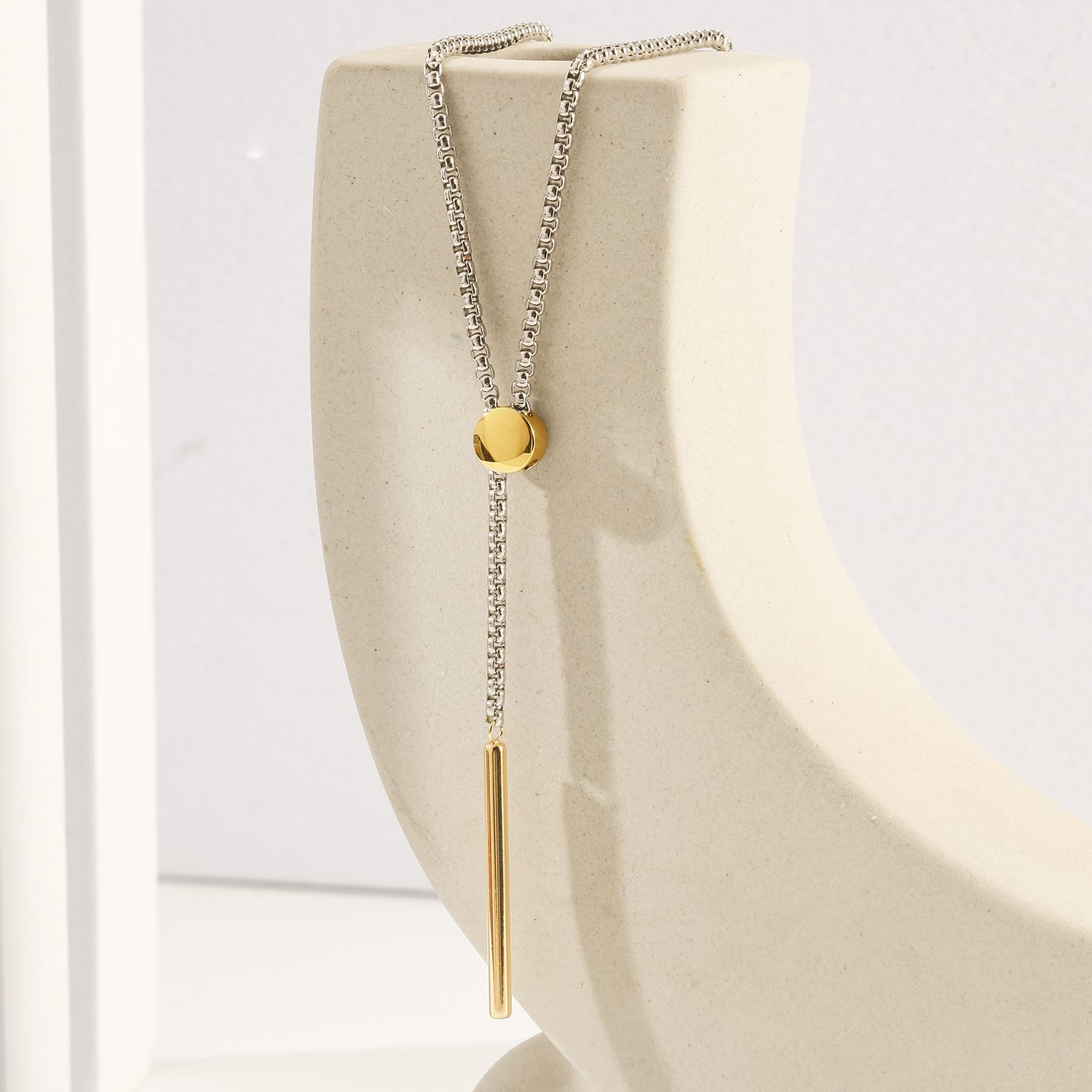 Chains & Necklaces